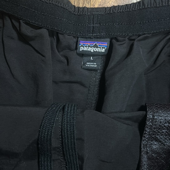 Patagonia Women's Baggies™ Shorts - 5 size large in black - Picture 7 of 9